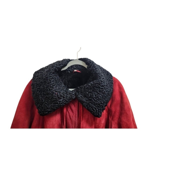 Vintage Red Suede Coat with Black Fur Trim Women’s Winter Jacket Size 40 - Picture 3 of 16